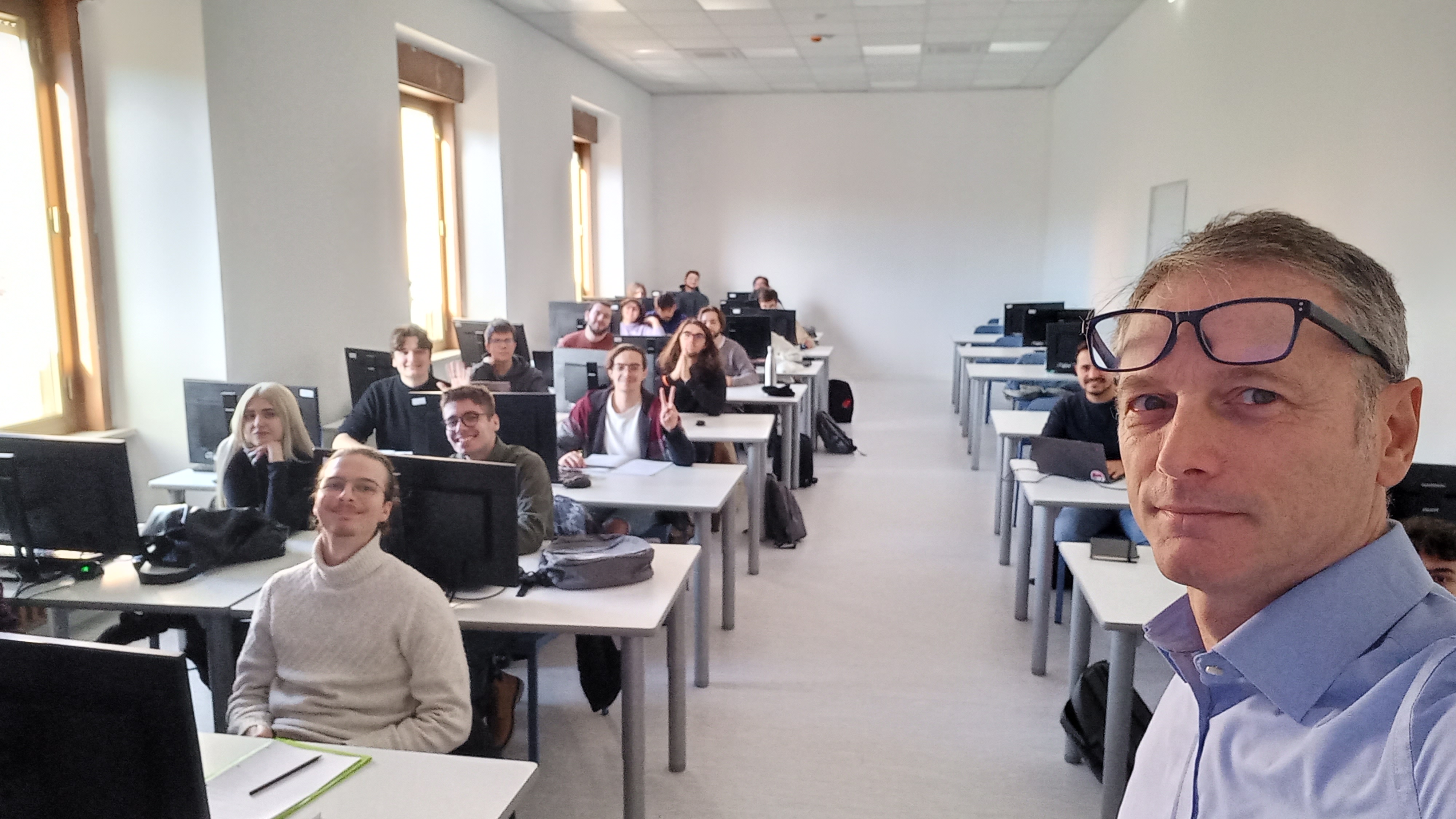 Riccardo Ricci docente AI Macerata
